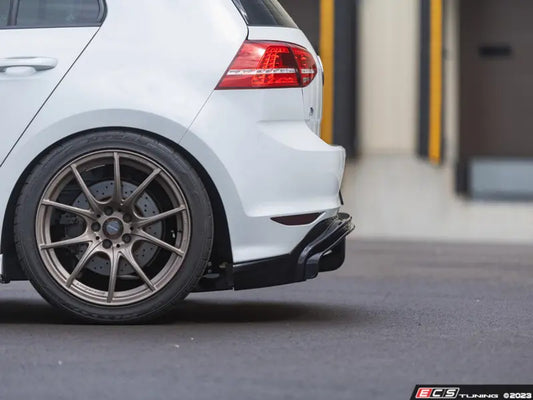 ECS Tuning Golf MK7 R Functional Aerodynamic Rear Diffuser Kit