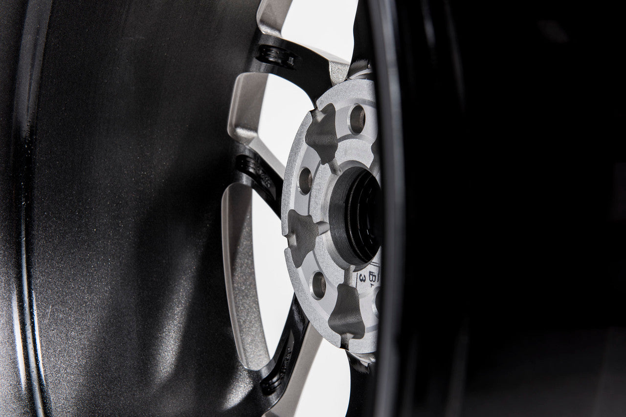 Racingline R360 8.5J x 19inch Alloy Wheels
